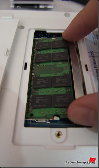 change laptop DDR2 memory_011 change laptop DDR2 memory_011